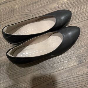 ECCO Black Leather Ballet Flats – EU 40